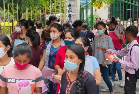 Joint Entrance Examinations started on Tuesday Joint Entrance Examinations started on Tuesday